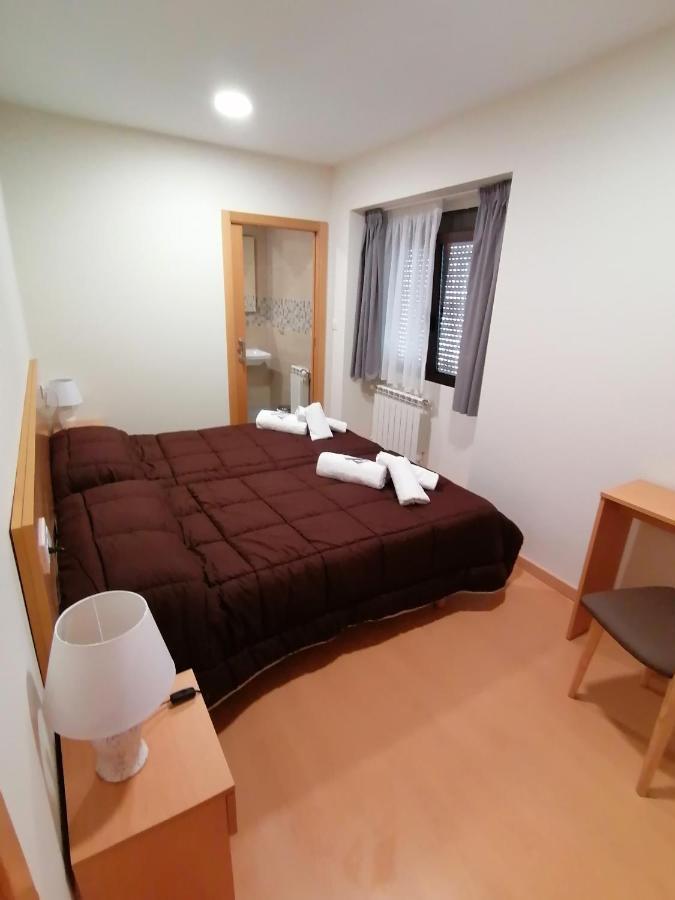 Hospedaxe Casa Avelina Ξενοδοχείο Palas de Rei Δωμάτιο φωτογραφία